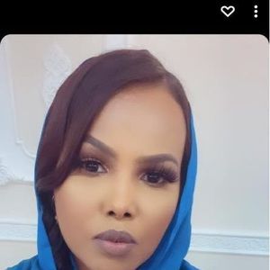 Meet your Posher, Deqa